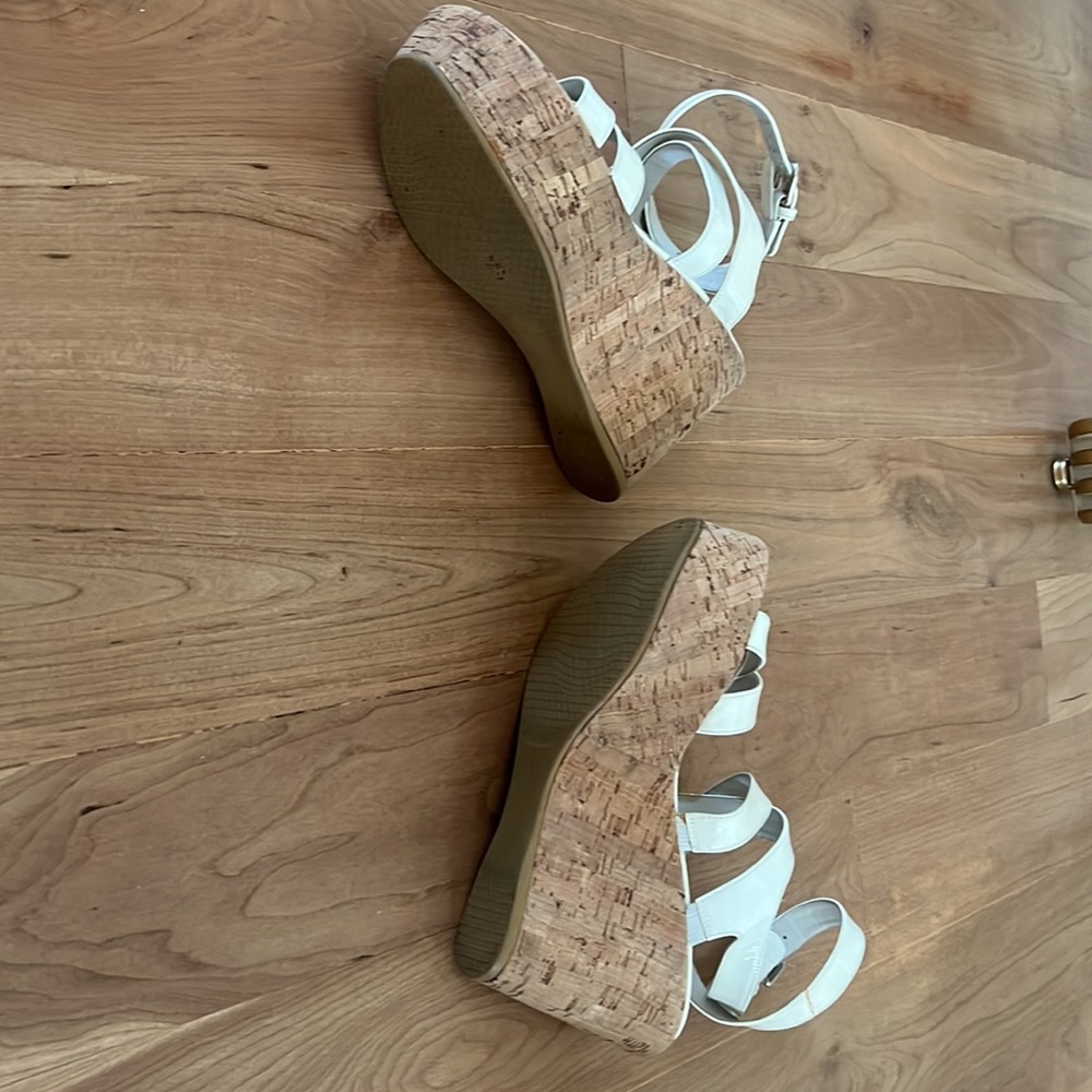 Stuart Weitzman Platform Sandals Size 5.5 - image 4